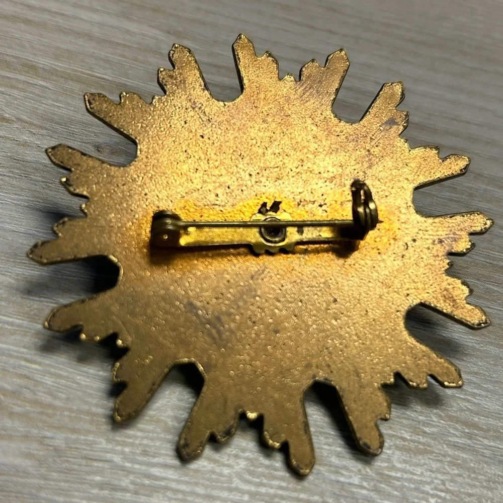 Vintage Brass Sunburst Medallion Brooch